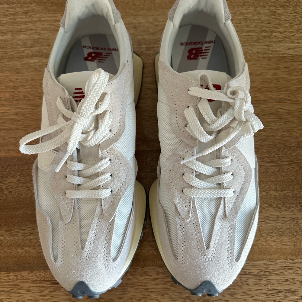 New Balance 327